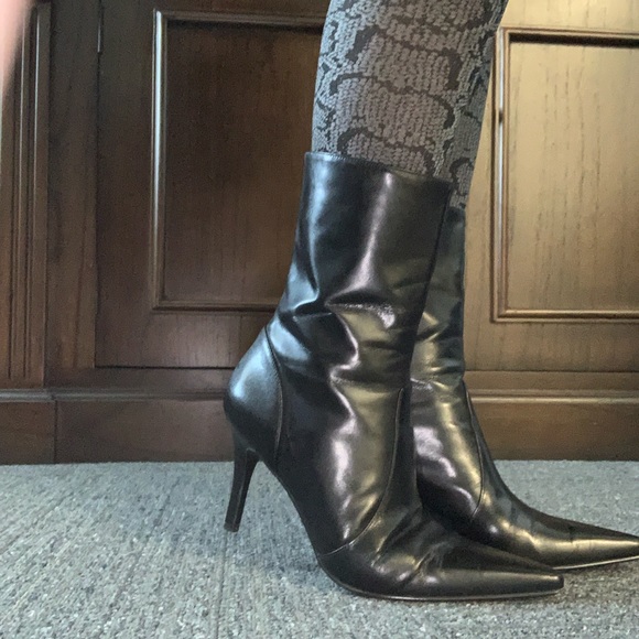 Meet the Posher - Tami - Picture 6 of 8